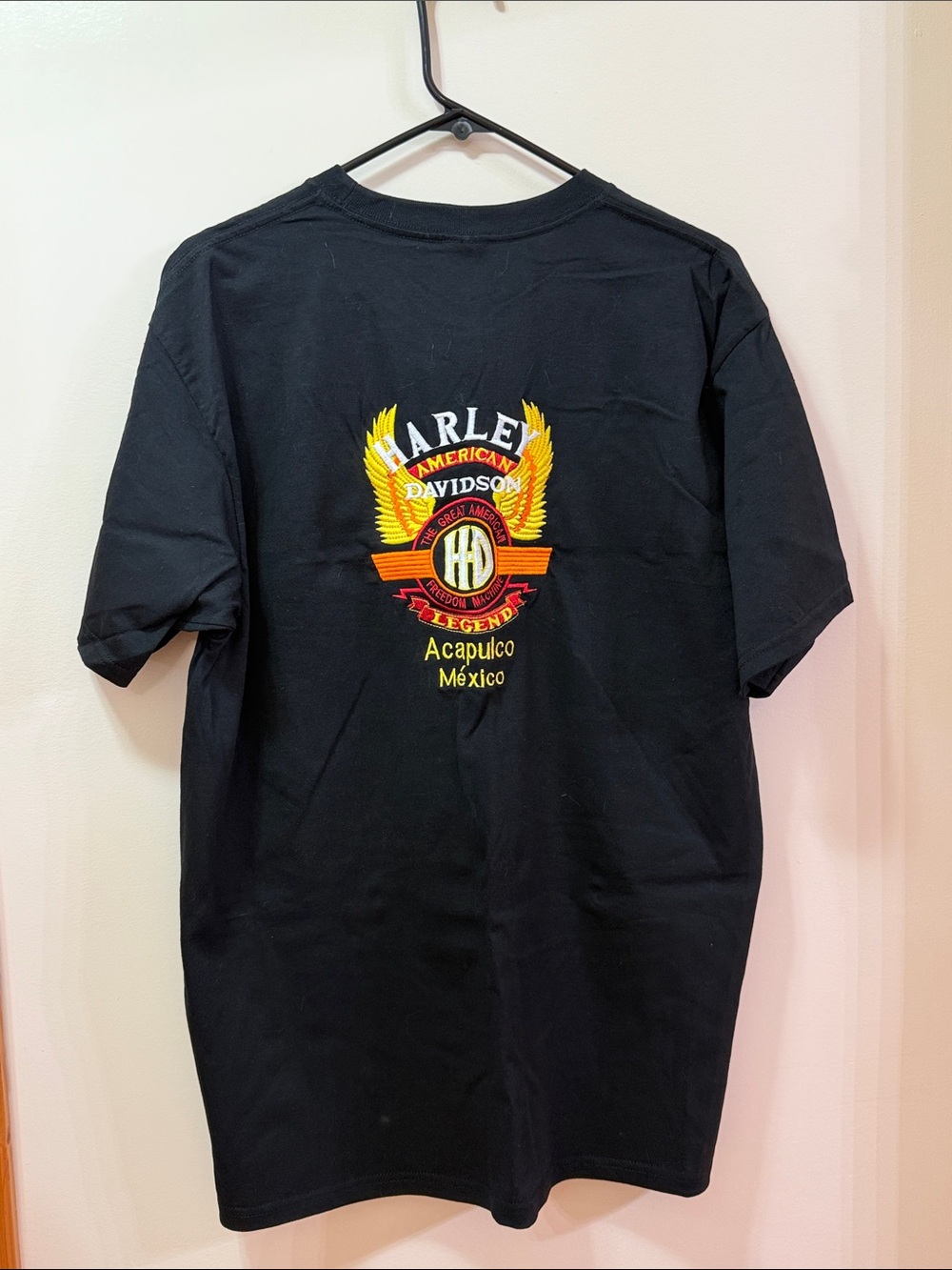 Harley-Davidson Acapulco Black Short Sleeve Tee with Yellow & Red Emblem NWOT